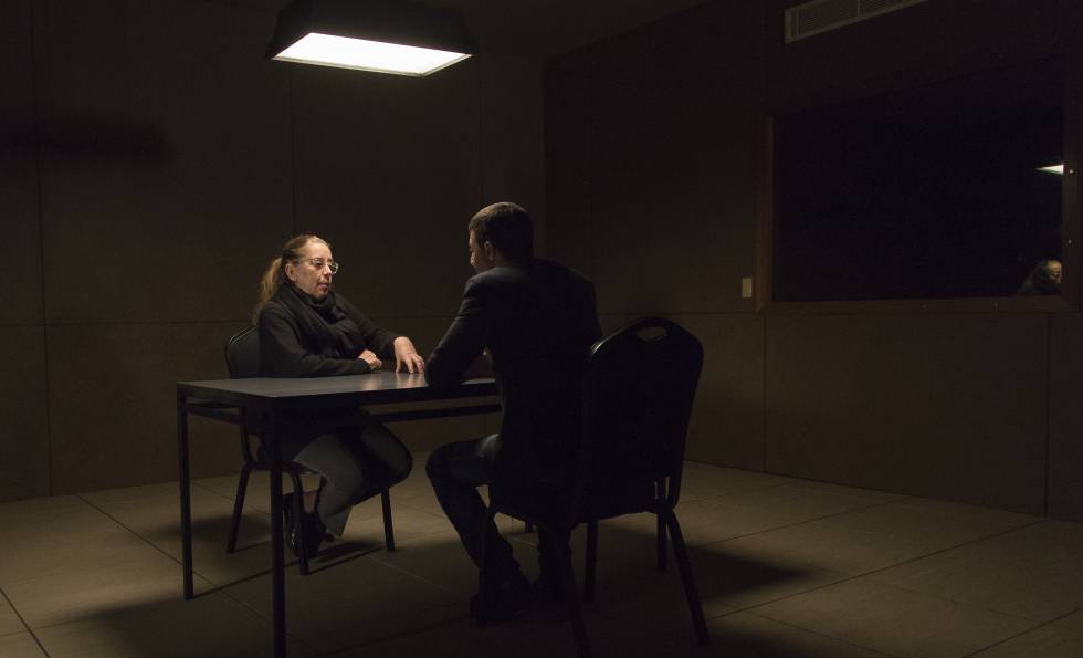 Manuela Mena, en el interrogatorio con Sanz.