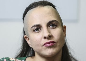 Lista de espera de meses para leer a Cristina Morales en las bibliotecas de Madrid y Barcelona