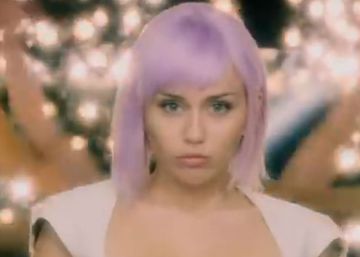Alexa canta pop