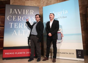 Javier Cercas y Manuel Vilas presentan las novelas ganadora y finalista del Premio Planeta en Madrid