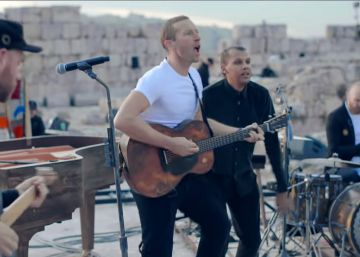Coldplay enciende la noche de Jordania para presentar su nuevo disco