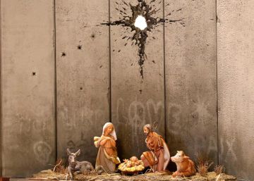 Banksy instala en Belén un provocador pesebre con muro y agujero de proyectil