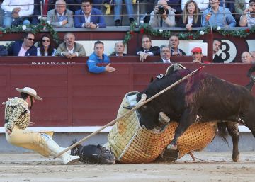 Toros bravos, aficionados exigentes y héroes de luces, un regalo de reyes