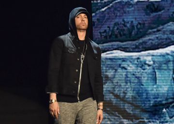 Eminem lanza por sorpresa su nuevo álbum