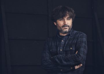 Jordi Évole surt de casa