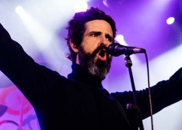 Y Devendra Banhart nos sumergió en su microcosmos de felicidad Y Devendra Banhart nos sumergió en su microcosmos de felicidad