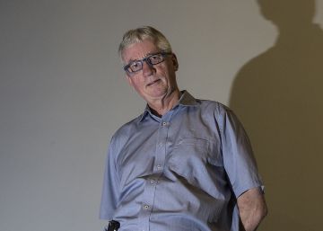 Frans de Waal: “Todos los primates afrontan los peligros cooperando” Frans de Waal: “Todos los primates afrontan los peligros cooperando”