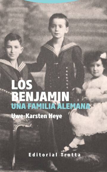 Novedades literarias con faja y mascarilla