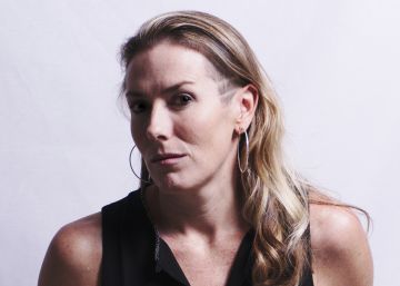 Sara Jaramillo Klinkert: “Todos llevamos a cuestas ausencias sin resolver” Sara Jaramillo Klinkert: “Todos llevamos a cuestas ausencias sin resolver”