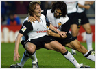 El Valencia tumba con apuros al Murcia