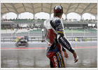 La lluvia marca los entrenamientos en Sepang
