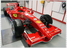 Ferrari presenta el F2007 con el que quiere frenar a Alonso