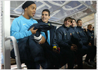 Cruyff avala la suplencia de Ronaldinho