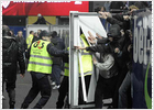 Los 'ultras' ensucian de nuevo el fútbol