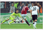 El Milan y el Bayer no perdonan