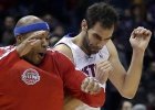 Calderón pilota a los Pistons