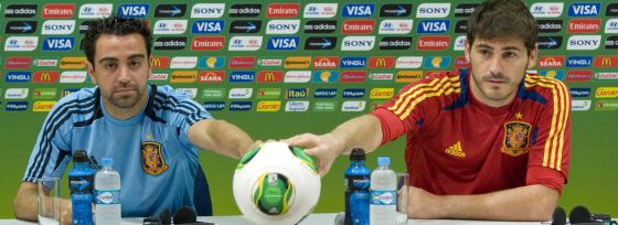 Xavi y Casillas.