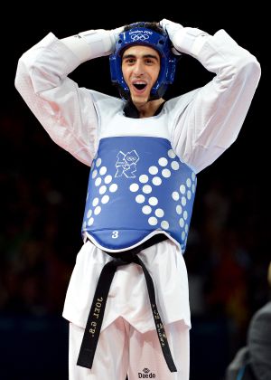 Joel González, tras lograr la medalla en Londres.