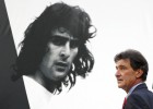 El Valencia homenajea a Kempes