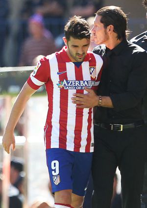 Simeone anima a Villa, que se retira lesionado.