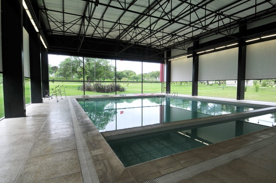 Una de las piscinas del complejo deportivo de Curitiba. Una de las piscinas del complejo deportivo de Curitiba.