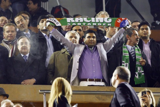 Alí Syed, en el palco de El Sardinero en 2011