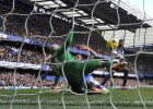 El Chelsea, líder por los pelos