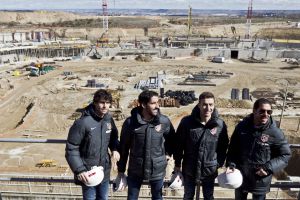 Tiago, Raúl García, Gabi y Simeone durante la visita a 'La Peineta'