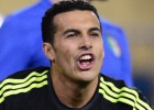 Pedro mostra o caminho a Diego Costa