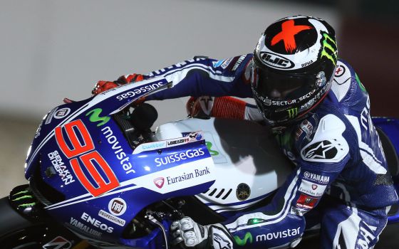 Jorge Lorenzo rueda en Losail.