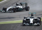 Hamilton se impõe em Monza
