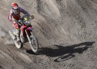 Barreda ensancha el liderato en motos y Al Attiyah en coches