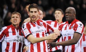 Evans celebra un gol, en un partido con el Sheffield United.