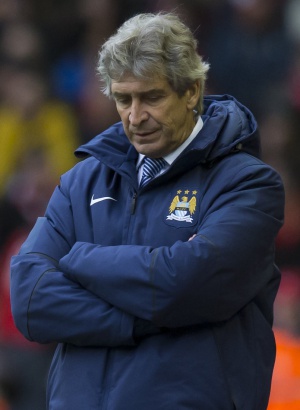Pellegrini, durante el Liverpool-City en Anfield.
