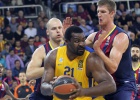 Tomic trepitja fort contra el Maccabi