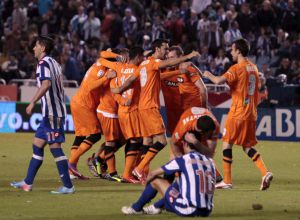 El día en que, al término de la temporada 20122013, el Deportivo bajaba a Segunda y la Real Sociedad ganaba un puesto de Champions.