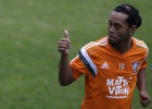 Ronaldinho, para vender camisetas y entradas