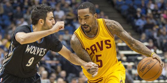 J. R. Smith y Ricky Rubio.