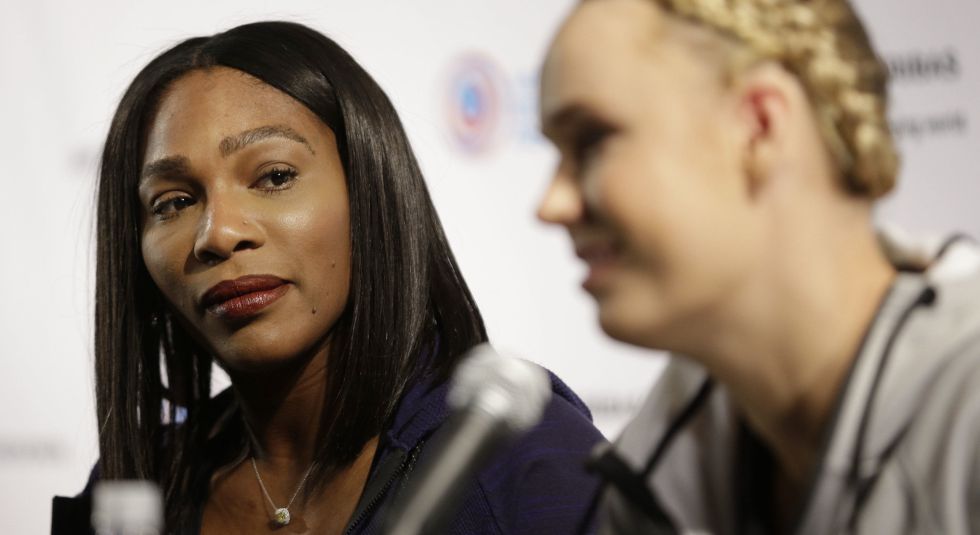 Serena y Wozniacki, durante un acto en Nueva York.