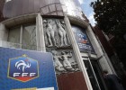 Registran la federación francesa en busca de papeles de Blatter