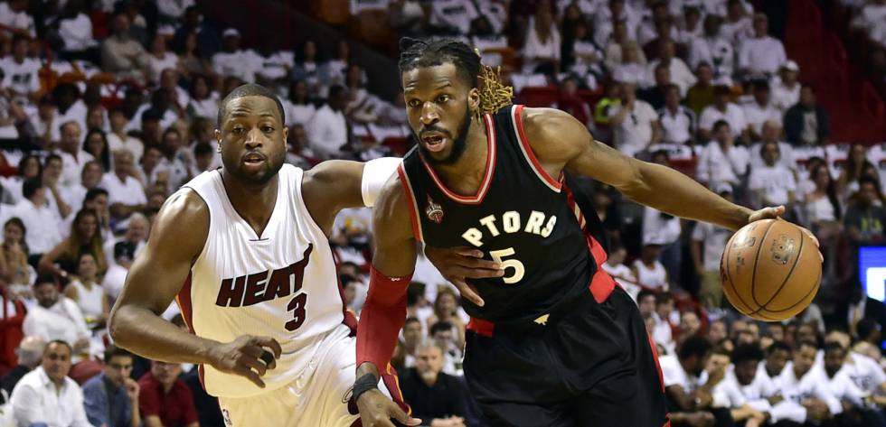 Carroll y Wade.
