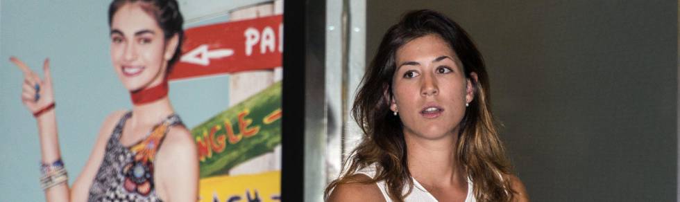 Muguruza, a su llegada al aeropuerto de Mallorca.