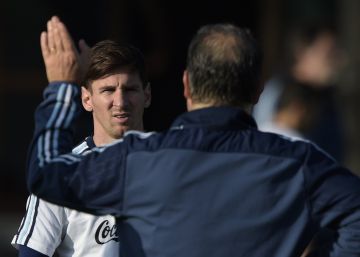 Messi é condenado a 21 meses de prisão por fraude fiscal Messi é condenado a 21 meses de prisão por fraude fiscal