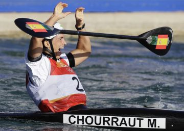 Remar en aguas bravas