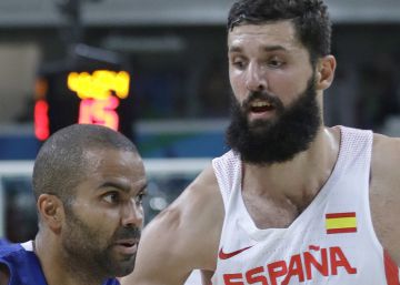 Parker elogia el juego de España: “Tapamos a Pau y se nos escapó Mirotic”