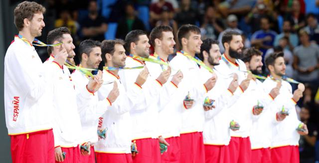 Resultado de imagen de medalla bronce baloncesto españa 2016