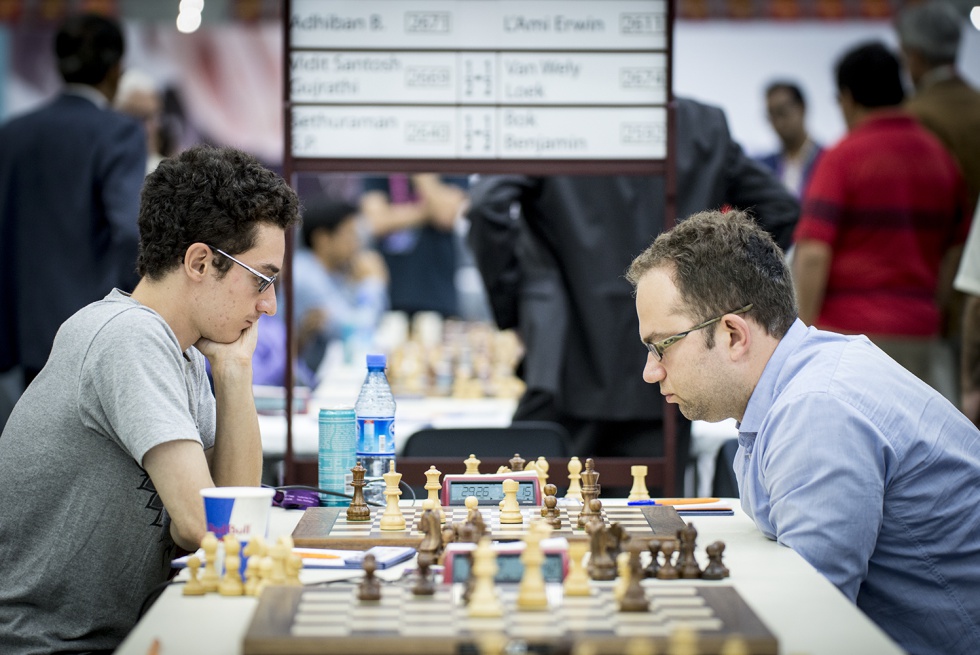 Caruana frente a Eliánov en el primer tablero del encuentro EEUU-Ucrania