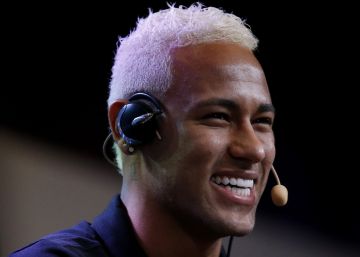 Neymar: “Tivemos conversas com vários clubes, mas escolhi ficar no Barça”