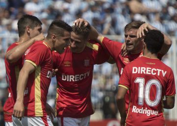 Estudiantes es el único líder del fútbol argentino jugadas tres fechas Estudiantes es el único líder del fútbol argentino jugadas tres fechas