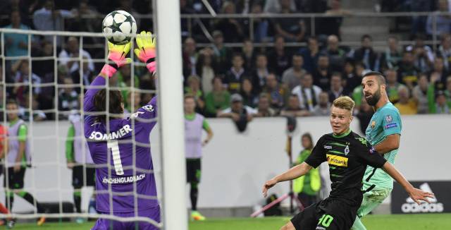 Arda marca el empate del Barcelona ante el Borussia. Arda marca el empate del Barcelona ante el Borussia.